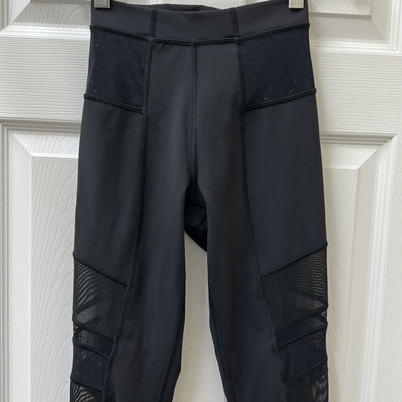 LIKE NEW! Lululemon Just Breathe Pant * Black Mesh - Picture 5 of 15